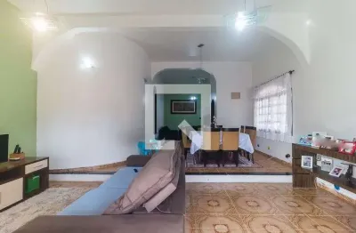 Casa para aluguel - botujuru, 3 quartos,  500 m² - mogi das cruzes