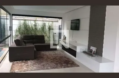 Casa / sobrado em condomínio para aluguel - fazenda rodeio, 3 quartos,  330 m² - mogi das cruzes