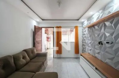 Casa para aluguel - são vicente, 2 quartos,  55 m² - belford roxo