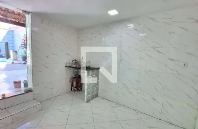 Casa para aluguel - jardim primavera, 1 quarto,  40 m² - duque de caxias