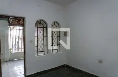 Casa com 2 quartos para alugar na Rua Coronel Luiz Lima, Vila Vilma, Jacareí