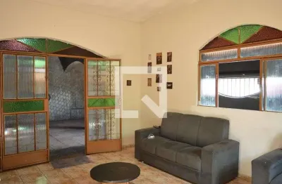 Casa para aluguel - tropical, 2 quartos,  180 m² - contagem