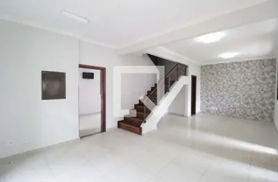 Casa para aluguel - jardim karaiba, 3 quartos,  265 m² - uberlândia