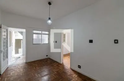 Casa com 3 quartos para alugar na Rua Elias Bedran, Vila Jacuí, São Paulo