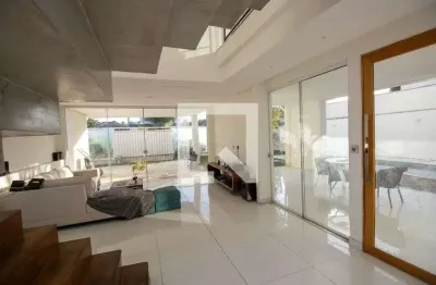 Casa / sobrado em condomínio para aluguel - vargem pequena, 3 quartos,  350 m² - rio de janeiro