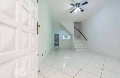Casa com 2 quartos para alugar na Rua Meteoro, Brooklin, São Paulo