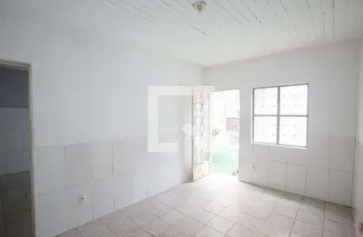 Casa com 1 quarto para alugar na Rua Belo Vale, Taquara, Rio de Janeiro