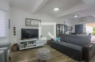 Casa para aluguel - sarandi, 3 quartos,  150 m² - porto alegre