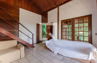 Casa / sobrado em condomínio para aluguel - porto da lagoa, 2 quartos,  250 m² - florianópolis