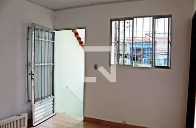Casa com 1 quarto para alugar na Rua Amália de Faria, Itaquera, São Paulo