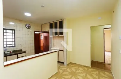 Casa com 1 quarto para alugar na Rua João Teixeira Ramos, Parque Regina, São Paulo