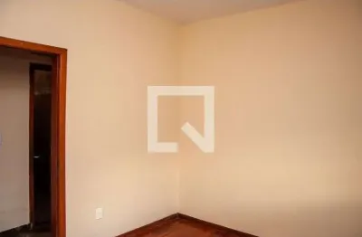 Casa para aluguel - tropical, 2 quartos,  326 m² - contagem