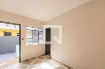 Casa com 1 quarto para alugar na Rua Miguel Garcia, Cangaíba, São Paulo
