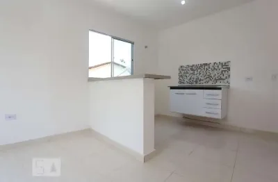 Casa com 2 quartos para alugar na Rua Caetanópolis, Jaguaré, São Paulo