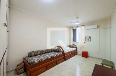 Kitnet / stúdio para alugar na rua xixova, canto do forte, praia grande por r$ 1.500