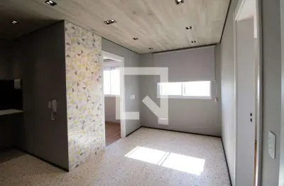 Apartamento com 2 quartos para alugar na Rua João Pereira, Lapa, São Paulo