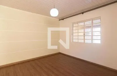 Casa com 3 quartos para alugar na Rua Francisco Xavier Paes Barreto, Vila Ré, São Paulo