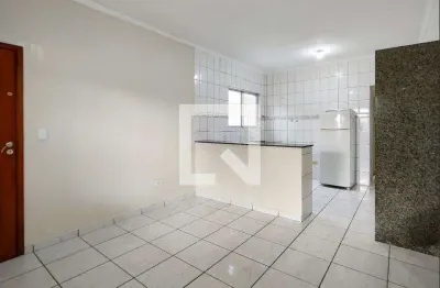 Casa com 2 quartos para alugar na Rua Raja Atique, Balneário Maracanã, Praia Grande