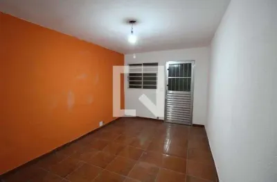 Casa com 2 quartos para alugar na Rua Sílvio Brant Correia, Vila Ema, São Paulo