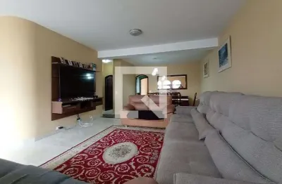 Casa com 4 quartos para alugar na Rua Jaime Taveira, Cangaíba, São Paulo