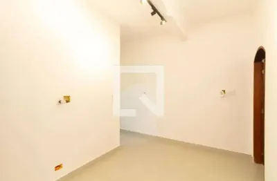 Casa com 2 quartos para alugar na Rua Inácio Sinkus Filho, Vila Curuçá, São Paulo
