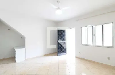 Casa com 1 quarto para alugar na Rua Guaju, Méier, Rio de Janeiro