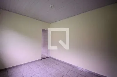 Casa com 3 quartos para alugar na Rua Antônio de Lotufo, Sacomã, São Paulo