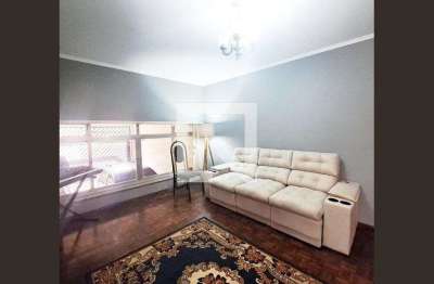 Casa com 4 quartos para alugar na Rua Atília Delbon Biscuola, Centro, Osasco