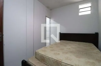 Casa para aluguel - santa mônica, 1 quarto,  15 m² - uberlândia