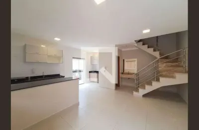 Casa com 3 quartos para alugar na Rua Coronel José Leite Barros, Mandaqui, São Paulo