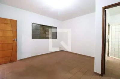 Casa para aluguel - segismundo pereira, 3 quartos,  90 m² - uberlândia