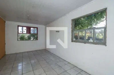 Casa com 1 quarto para alugar na Rua Dona Teodora, Humaitá, Porto Alegre