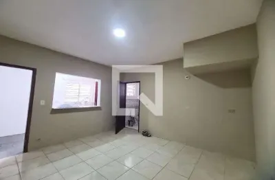 Casa com 1 quarto para alugar na Rua Heráclito Odilon, Sapopemba, São Paulo