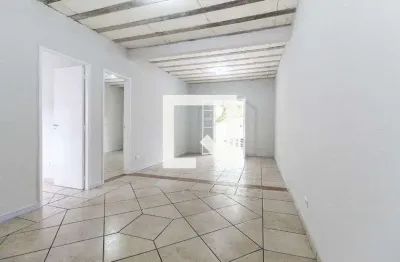 Casa com 2 quartos para alugar na Rua Guariuba, Itaquera, São Paulo