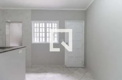 Casa com 1 quarto para alugar na Rua Guariuba, Itaquera, São Paulo