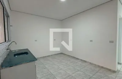 Casa com 2 quartos para alugar na Rua São Geraldo, Parque Viana, Barueri