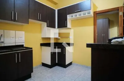 Casa com 2 quartos para alugar na Rua Aricá Mirim, Ponte Rasa, São Paulo