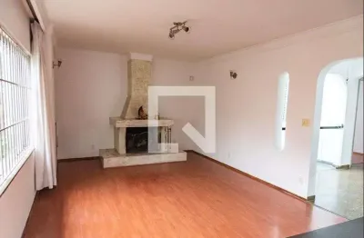 Casa com 3 quartos para alugar na Rua Paulo Bregaro, Ipiranga, São Paulo