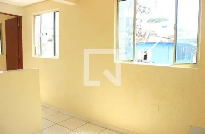 Casa com 1 quarto para alugar na Rua Cabo Frio, Picanço, Guarulhos