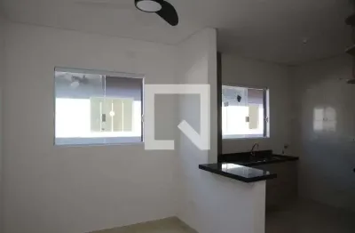 Casa com 2 quartos para alugar na Rua Caribas, Aviação, Praia Grande