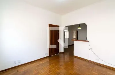 Casa com 3 quartos para alugar na Rua Antônio Madi, Jabaquara, São Paulo