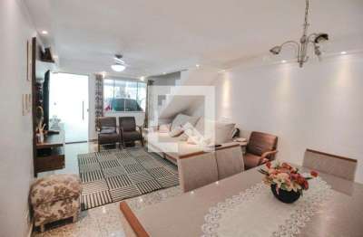 Casa com 2 quartos para alugar na Rua Severino José de Lima, Conjunto Inocoop-Bonsucesso, Guarulhos