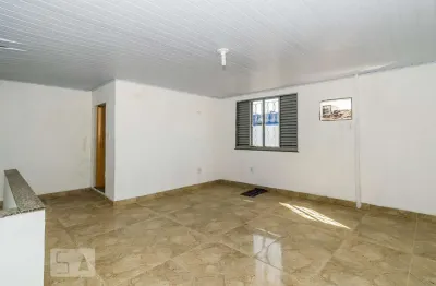 Kitnet / stúdio para aluguel - olaria, 1 quarto,  50 m² - rio de janeiro