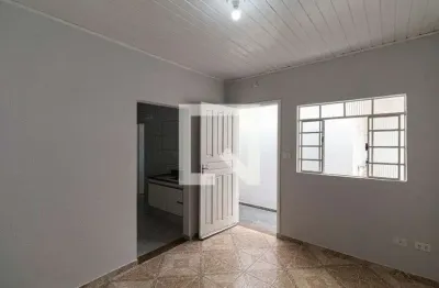 Casa com 1 quarto para alugar na Rua Crisóstomo Álvares, Cangaíba, São Paulo