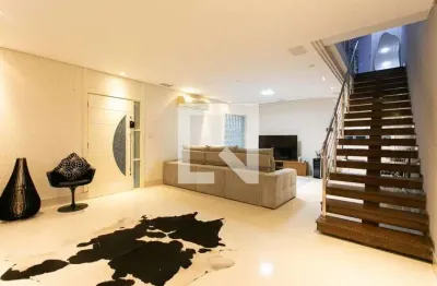 Casa com 4 quartos para alugar na Rua Tanquinho, Tatuapé, São Paulo