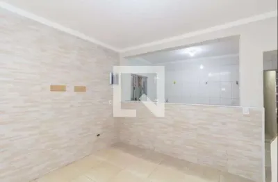 Casa com 2 quartos para alugar na Rua Espelho Cristalino, Itaquera, São Paulo