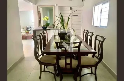 Casa com 4 quartos para alugar na Rua Acruás, Campo Belo, São Paulo