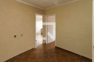 Casa com 2 quartos para alugar na Rua Príncipe da Beira, Vila Alpina, São Paulo