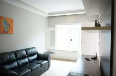 Casa com 3 quartos para alugar na Rua José Lógulo, Mooca, São Paulo