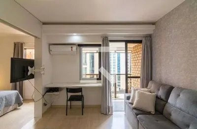 Apartamento com 1 quarto para alugar na Avenida Ibijaú, Moema, São Paulo